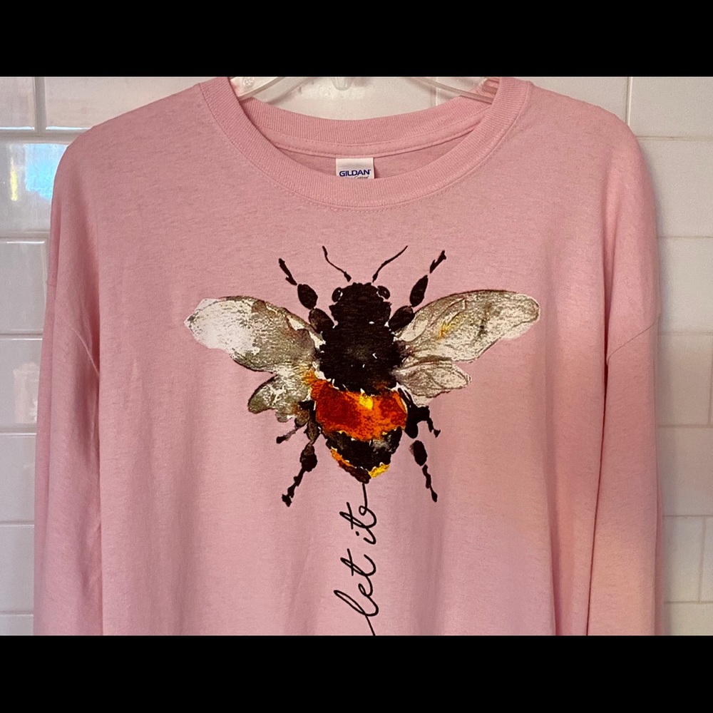 NWOT Women’s Cotton Long Sleeve Pink Bumble Bee T-Shirt, Size XL
